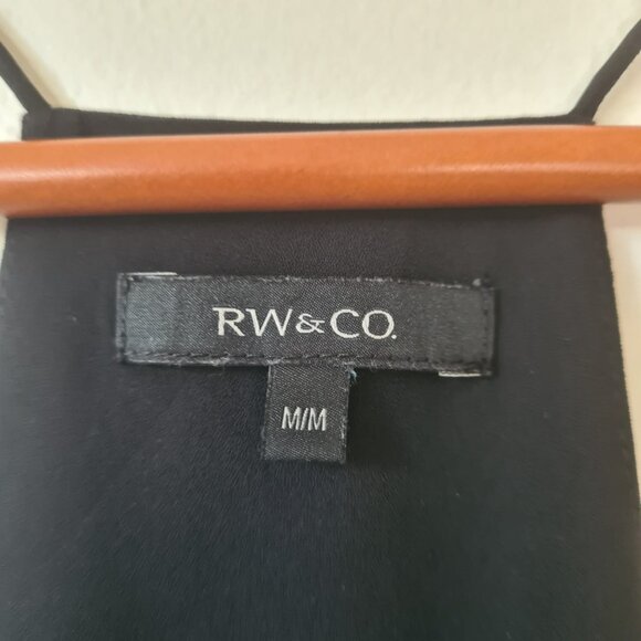 RW&CO Camisole Tank Top Women Size M Elegant Black V-Neck Spaghetti Straps - Picture 3 of 10
